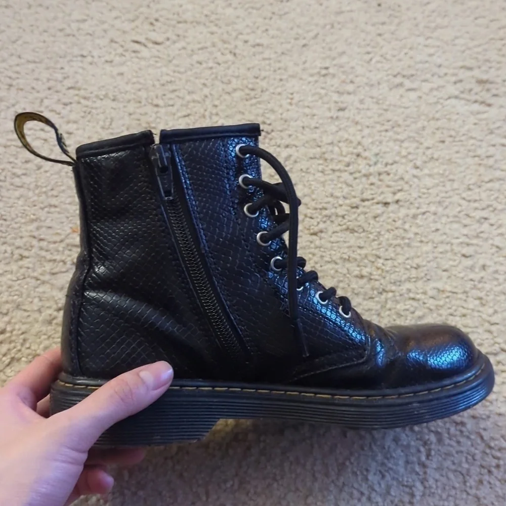 Dr Martens patent “snake skin” boots size 3